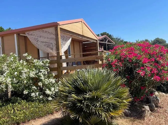 Les De La A Santa Trinita * Bonifacio (Corsica)