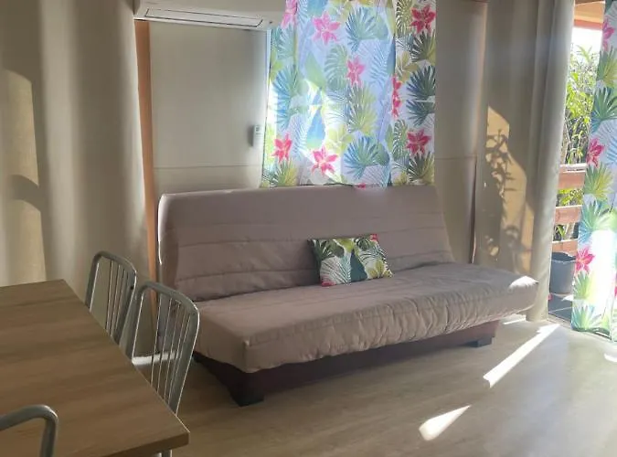 Les De La A Santa Trinita Dağ evi Bonifacio (Corsica)